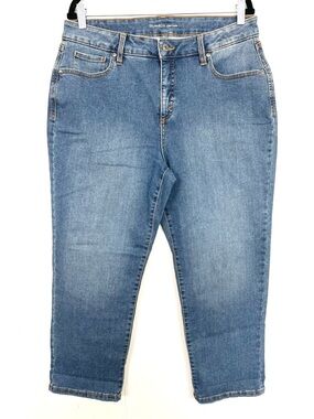 NWT Style & Co. Curvy Capri Jeans Size 16 Stretch Light Wash